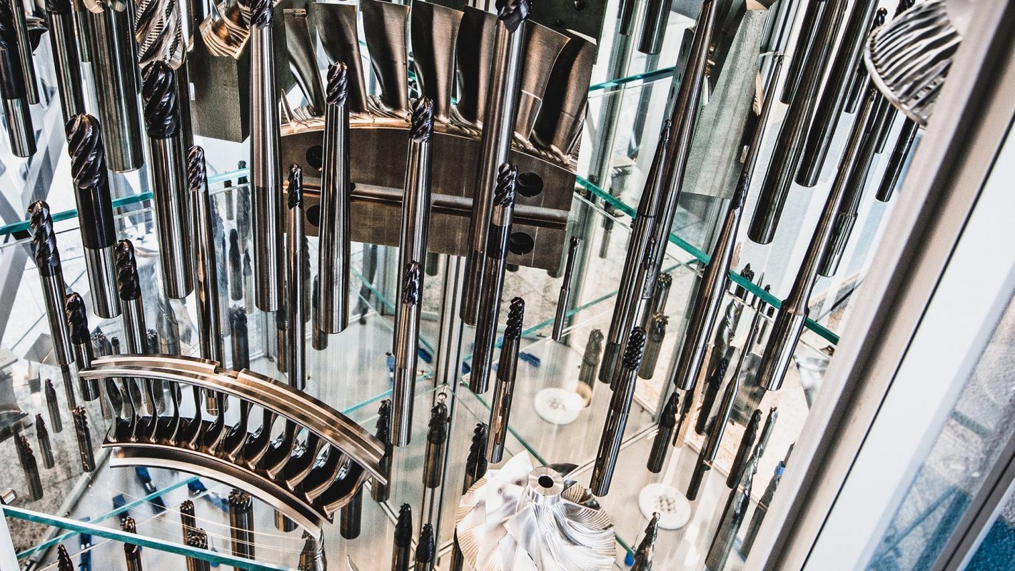 J. Bauer Präzisionswerkzeuge Normwerkzeuge Spezialwerkzeuge Produkte Fertigung Team Cutting Tools Nachhaltigkeit Qualität