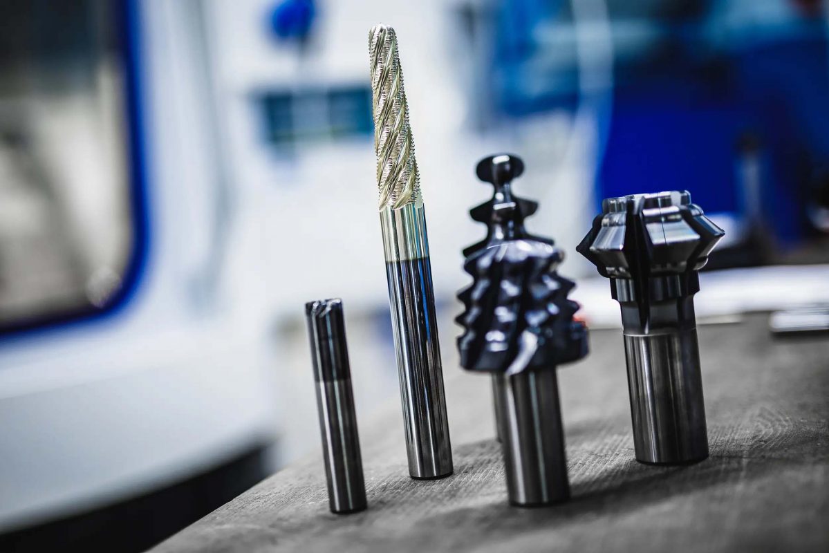 J. Bauer Präzisionswerkzeuge Normwerkzeuge Spezialwerkzeuge Produkte Fertigung Team Cutting Tools Nachhaltigkeit Qualität